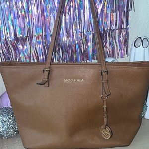 Michael Kors Jet set travel tote